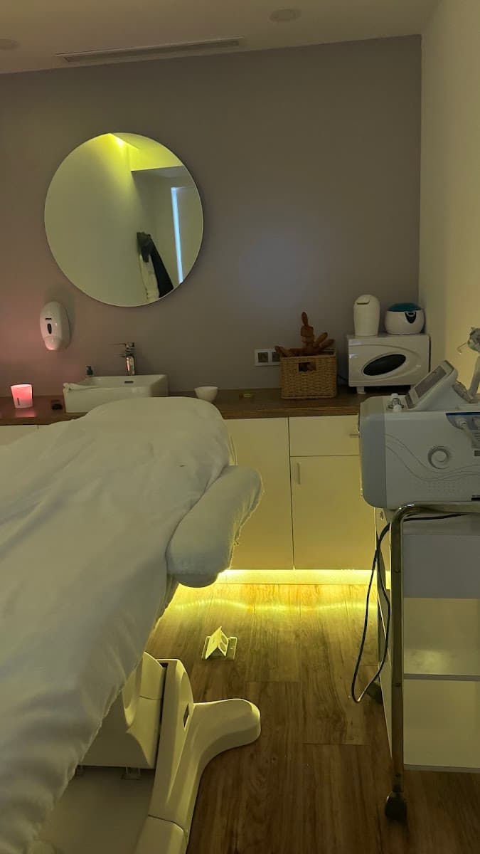 Marina Laser Center