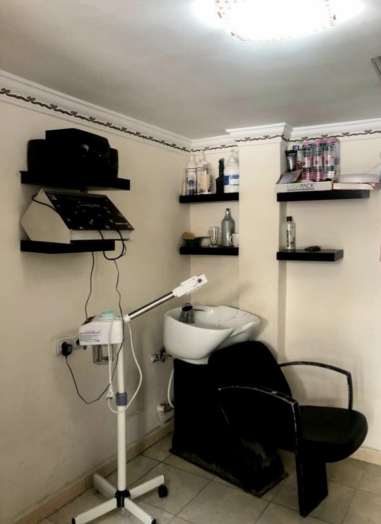 Salon Imad