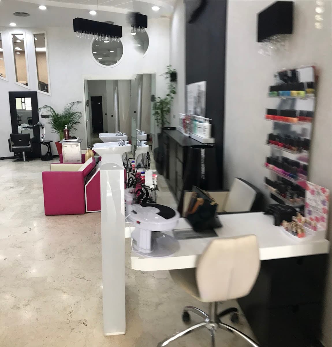Women's beauty center