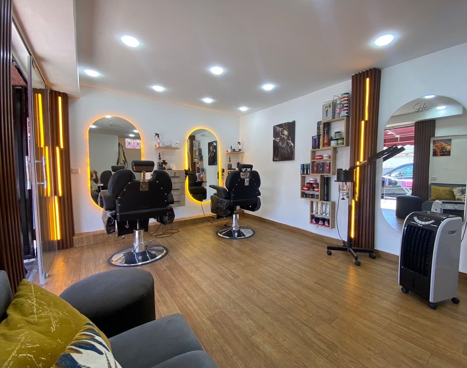 The HM barber