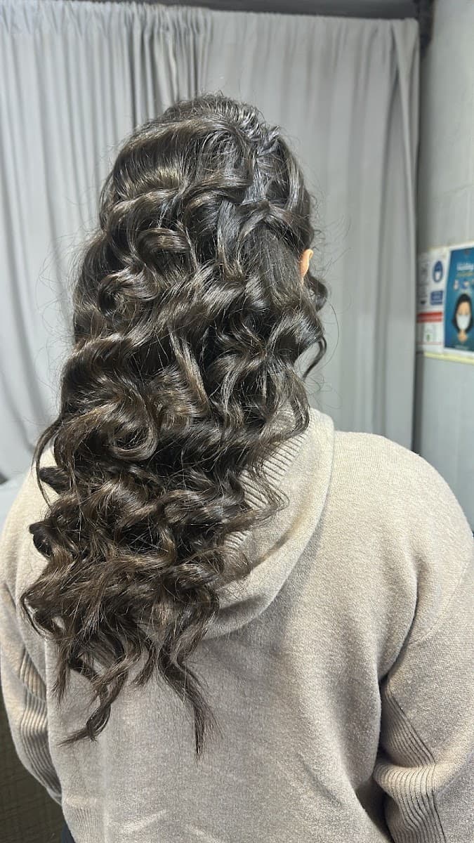 La Haute Coiffure chez Salon Regency