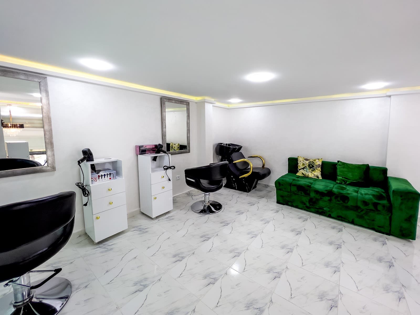 African Nails Beauty By Chantou