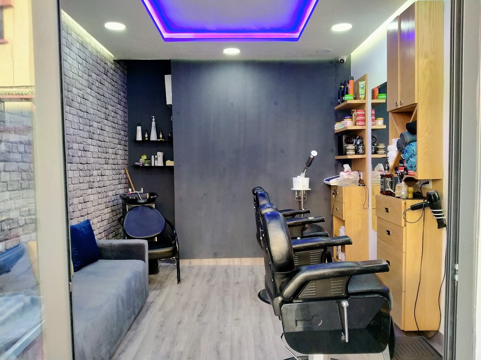 SYA7A BARBER