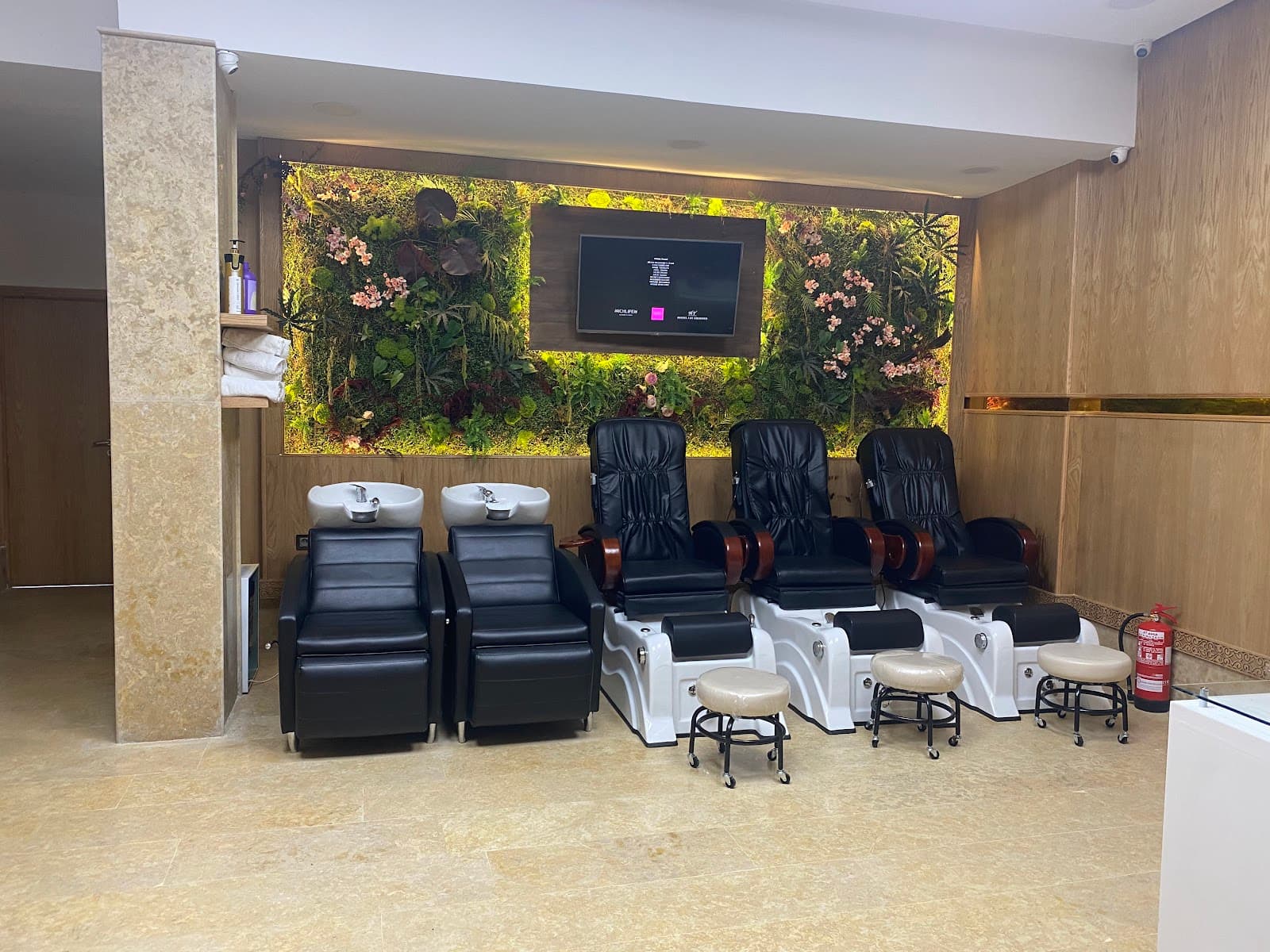 Banya Beauty Center