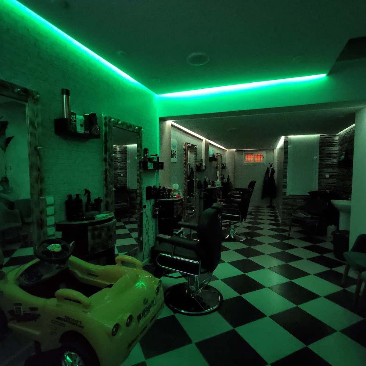 Gentleman Barbershop