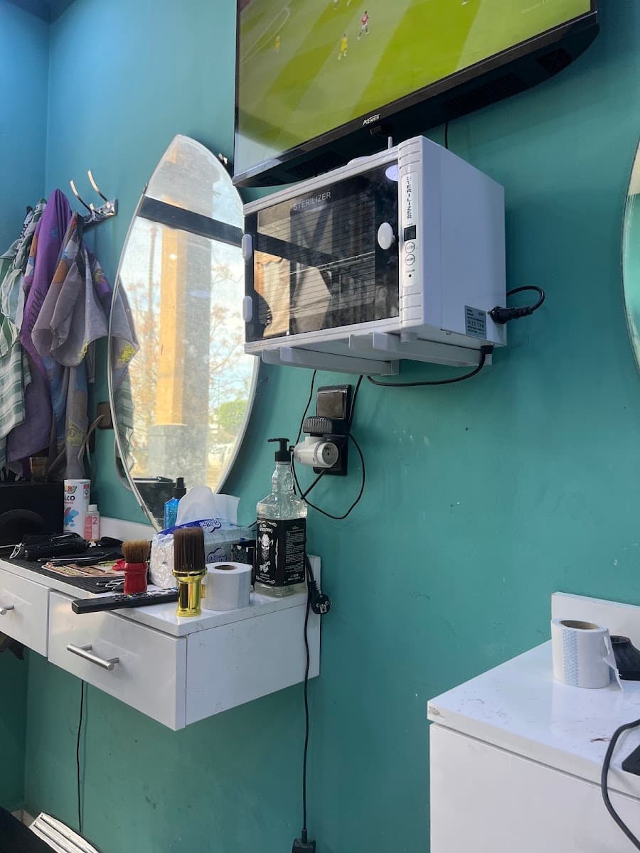 Salon – MAG 13 Av. Abdelkhalek Torres