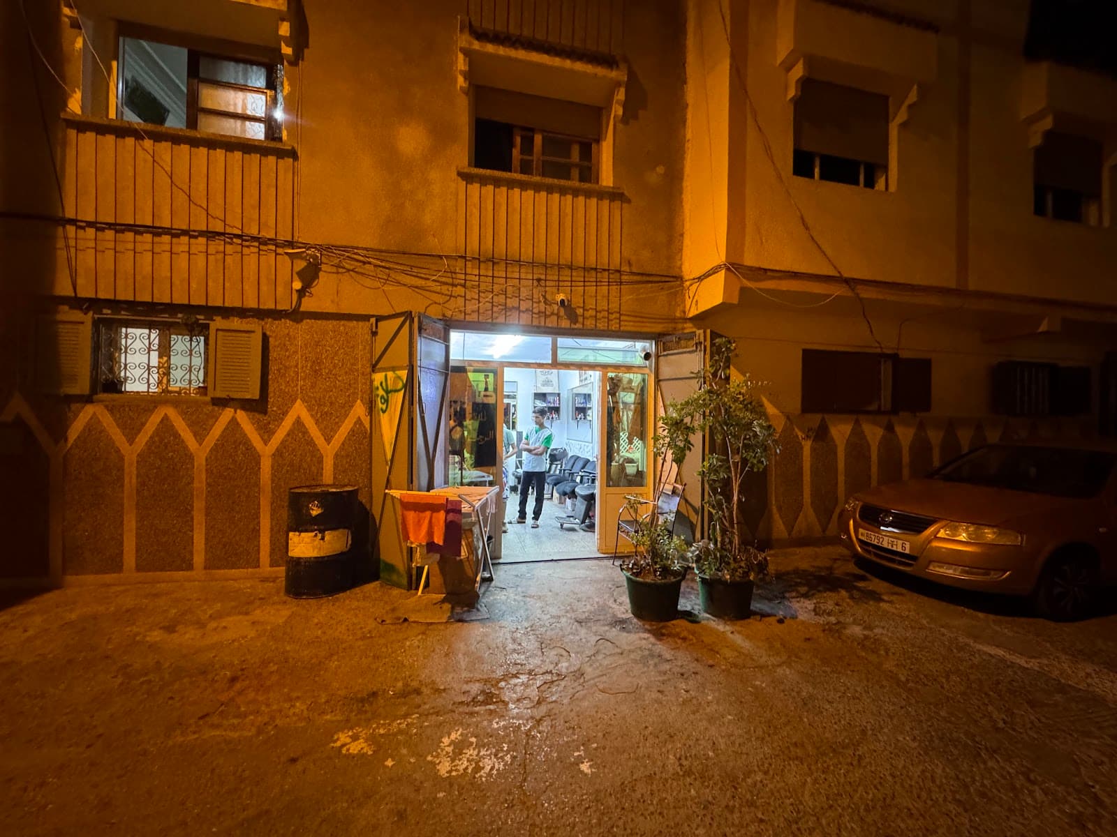 صالون فؤاد لحلاقة الرجال