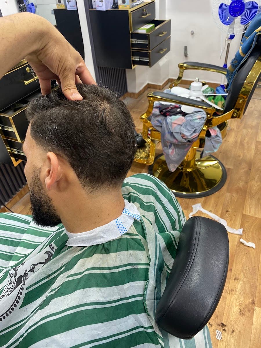 04Brothers barbers