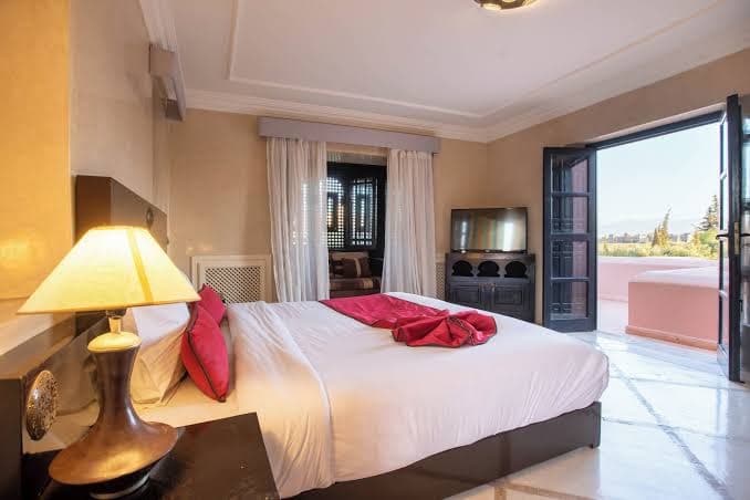 Janat Al Atlas: Villas, Luxury, Spa, Padel & Gastronomy!